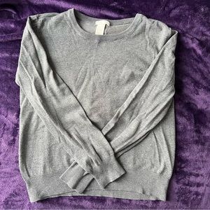 🔮 3/$10 🔮 Heather Charcoal Sweater